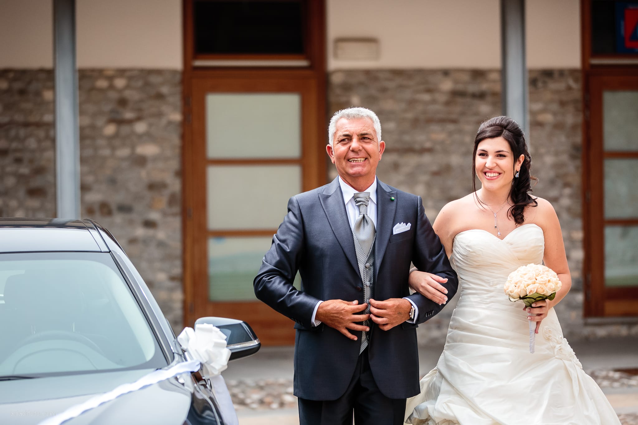 Chiara Mensur matrimonio Pradamano Baronesse Tacco San Floriano del Collio Gorizia cerimonia ingresso sposa