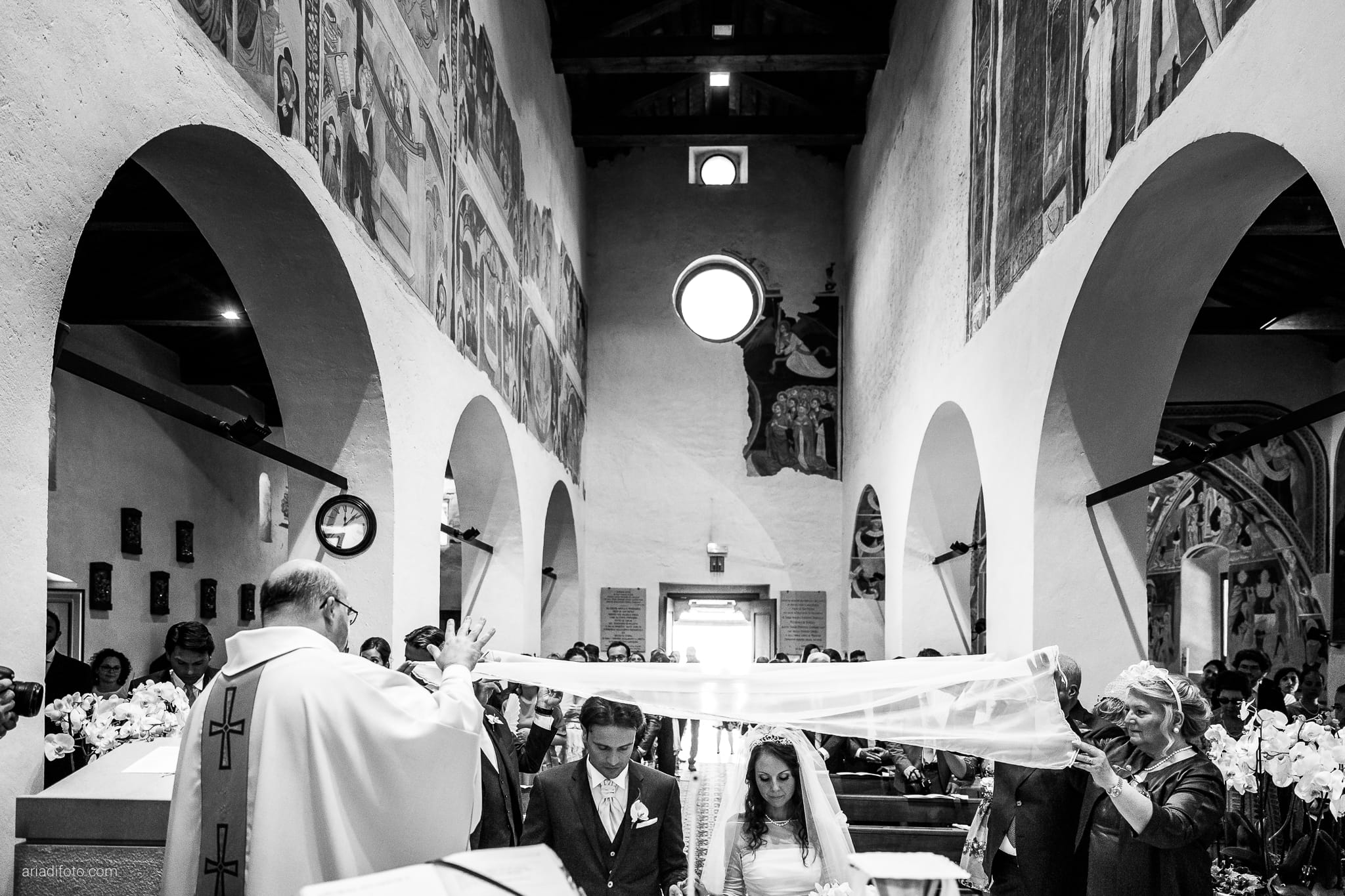 Chiara Cosimo Matrimonio Chiesa San Pietro di Feletto Villa Condulmer Mogliano Veneto Treviso cerimonia velatio
