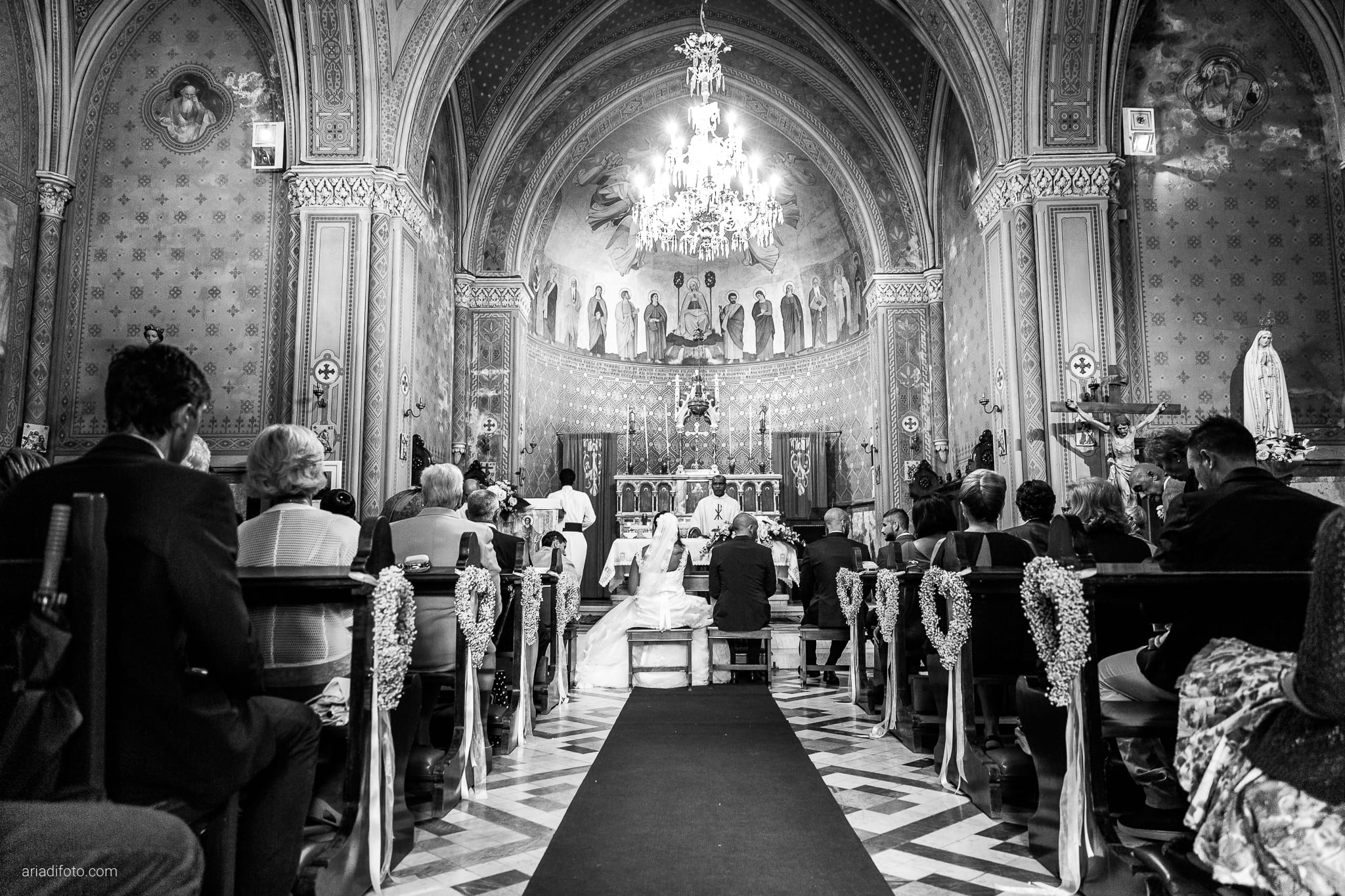 Giorgia Davide Matrimonio Chiesa San Pasquale Villa Revoltella Salvia Rosmarino Trieste cerimonia
