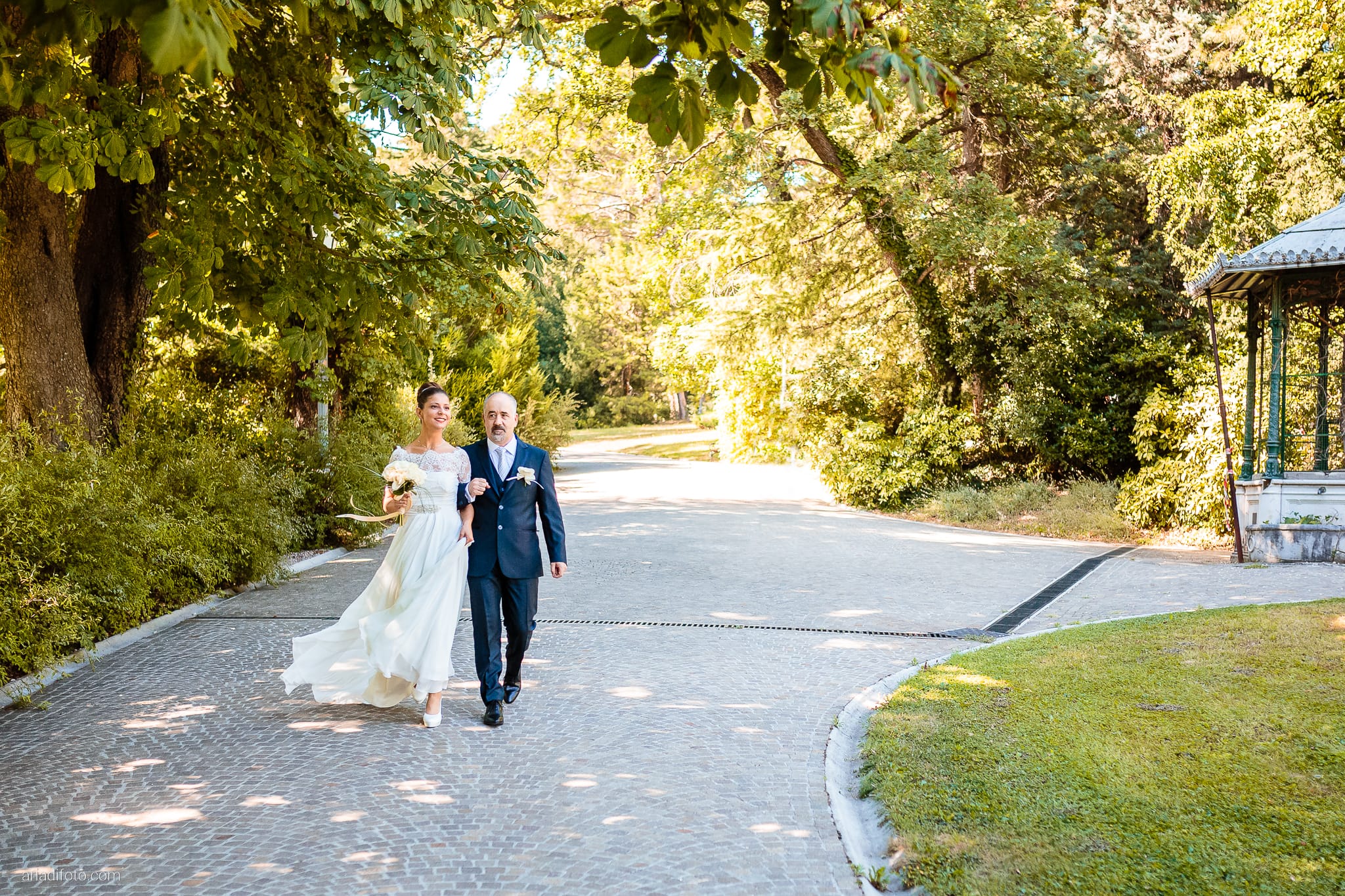 Sara Nicolas Matrimonio Villa Revoltella Le Terrazze Trieste cerimonia civile ingresso sposa