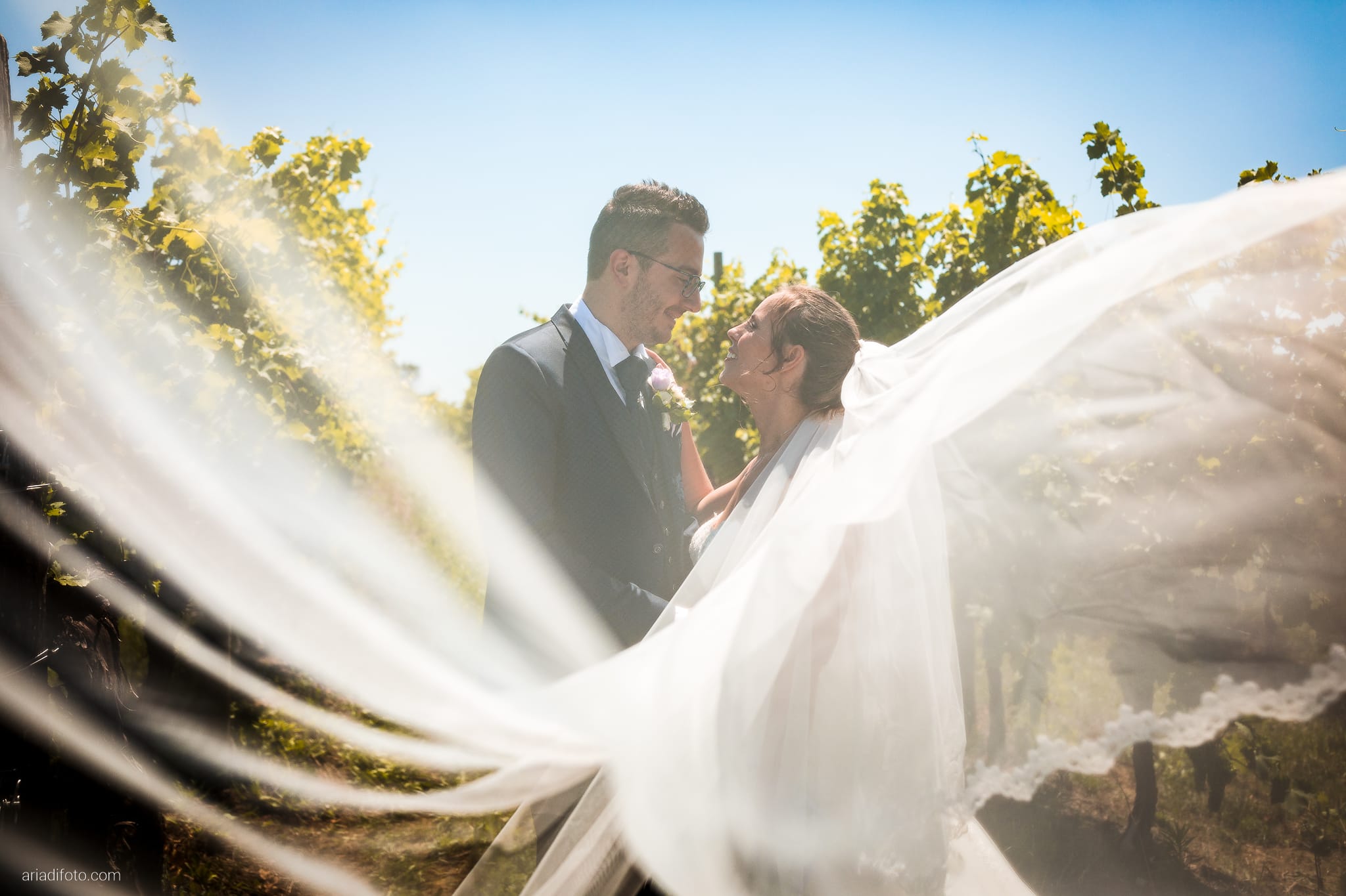 Anna Matteo Matrimonio Parco di Buttrio Udine ritratti sposi vigneti vigne