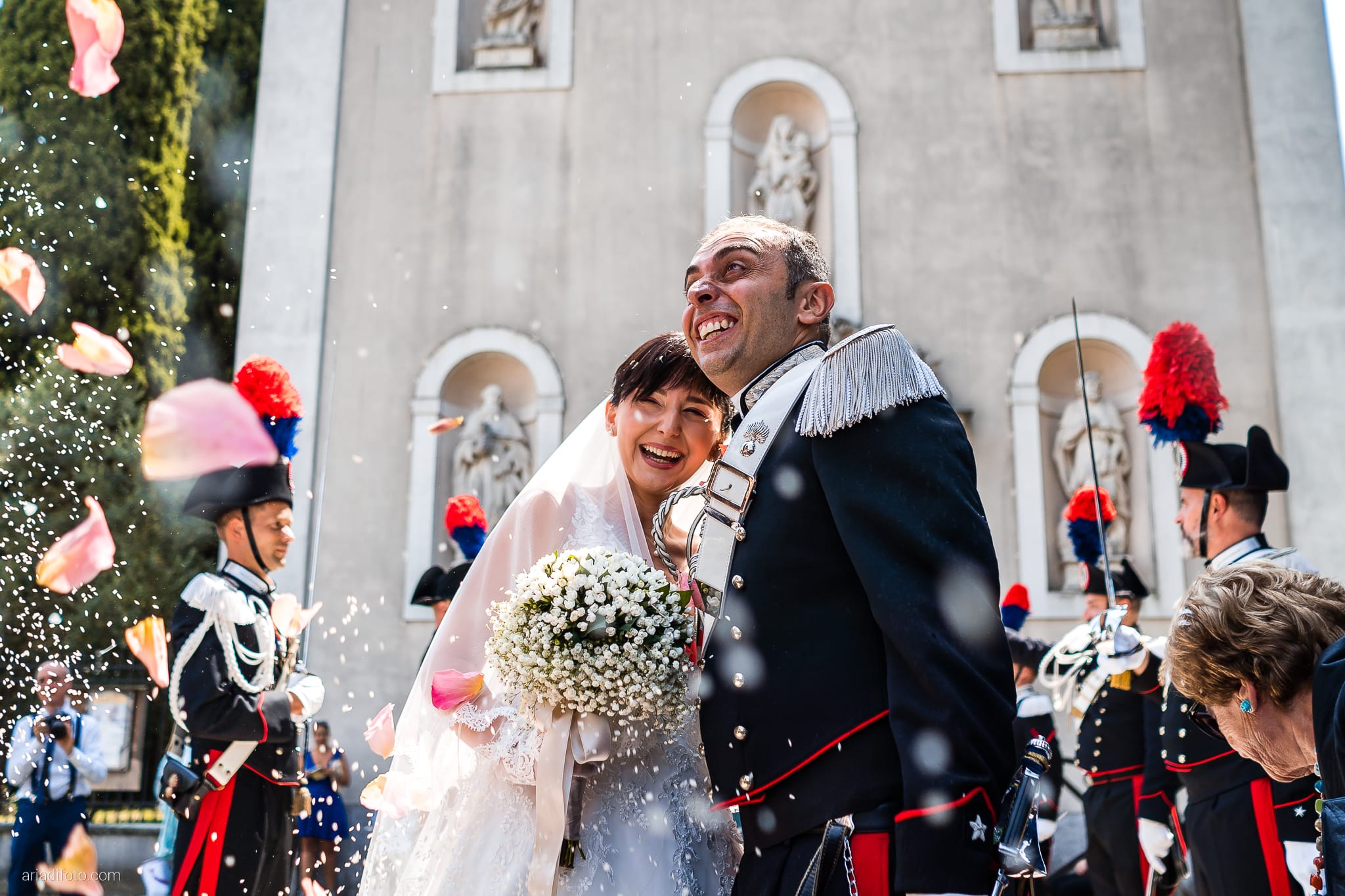Giulia Nicola Matrimonio Gorizia cerimonia picchetto d'onore sposi