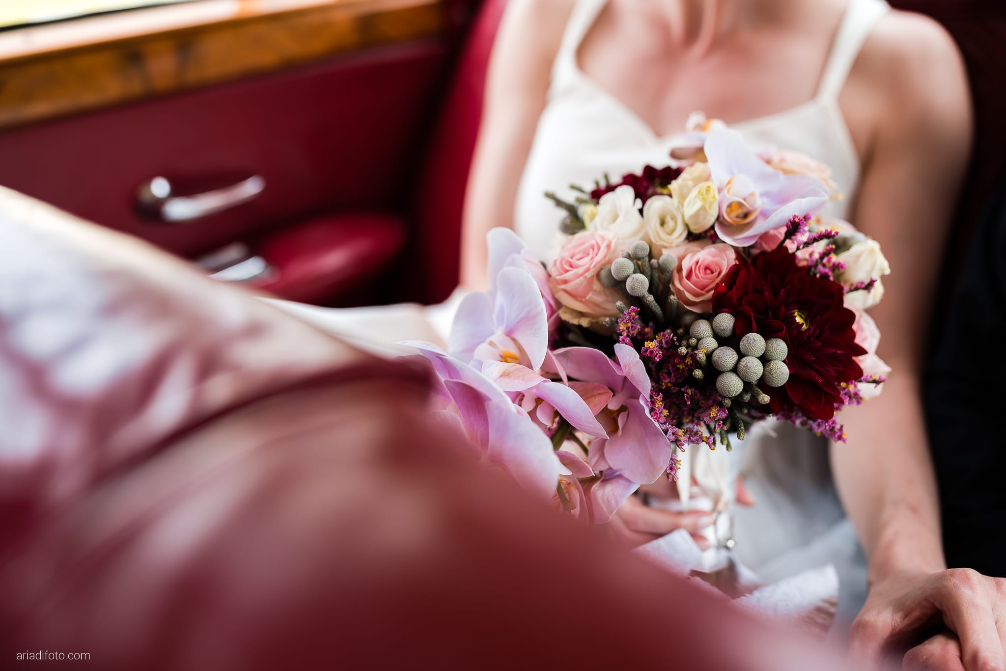 Lauren Michele Matrimonio Destination Wedding Udine preparativi sposa dettagli bouquet