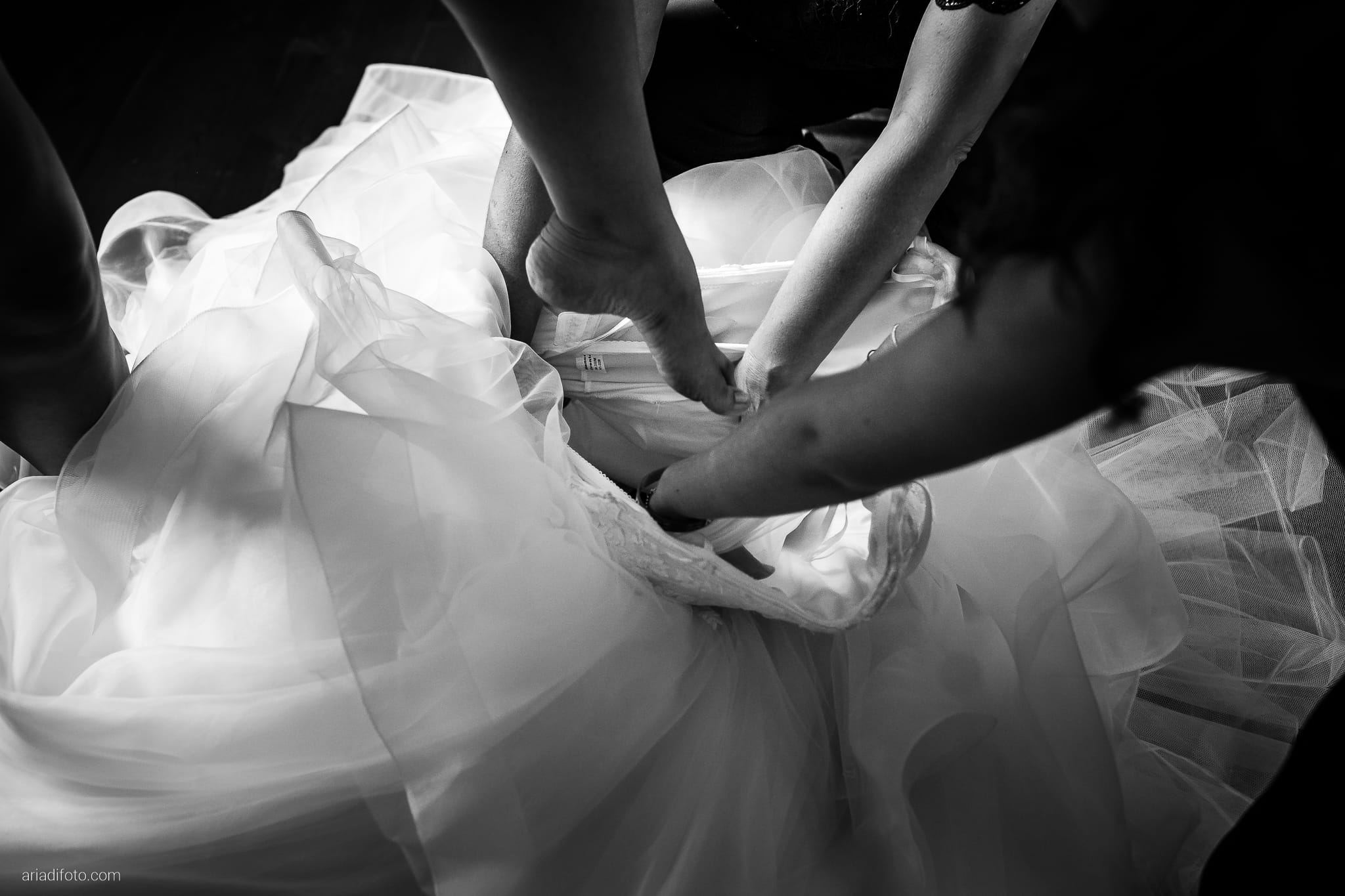 Marianna Andrea Matrimonio da sogno sotto le stelle preparazione preparativi sposa vestizione