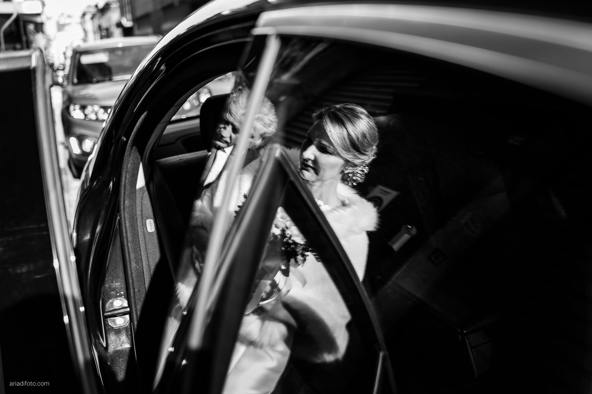 Elena Guido Matrimonio elegante Savoia Excelsior Palace Trieste preparativi sposa momenti riflesso auto