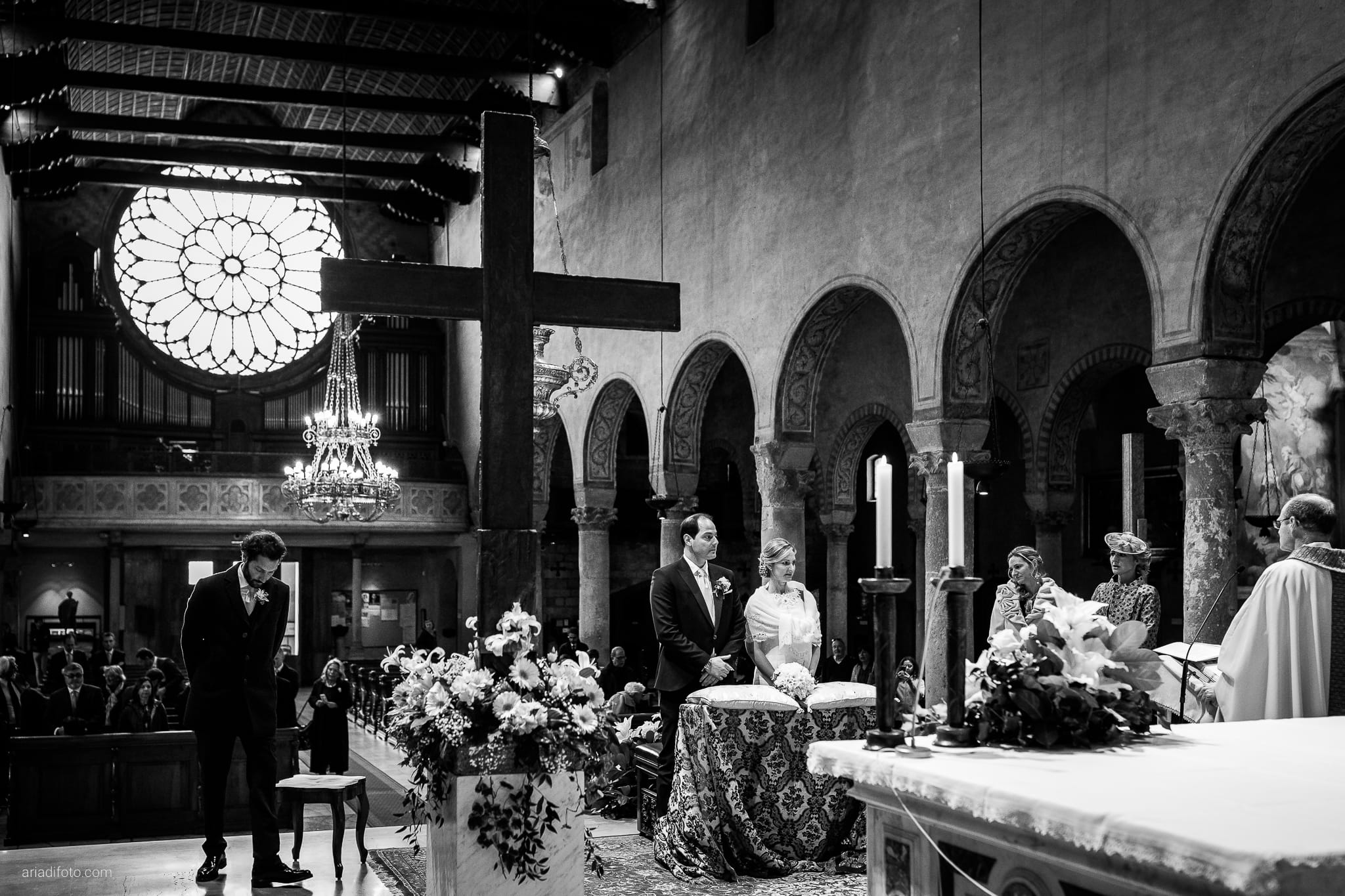 Elena Guido Matrimonio elegante Savoia Excelsior Palace Trieste cerimonia Cattedrale San Giusto grandangolo sposi