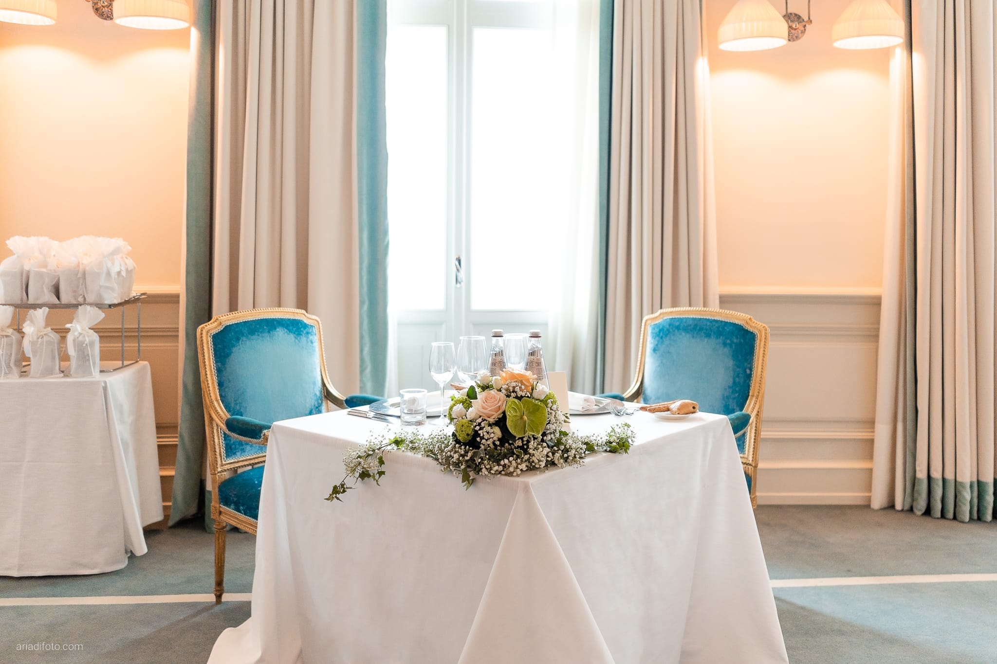 Elena Guido Matrimonio elegante Savoia Excelsior Palace Trieste ricevimento sala tavolo sposi