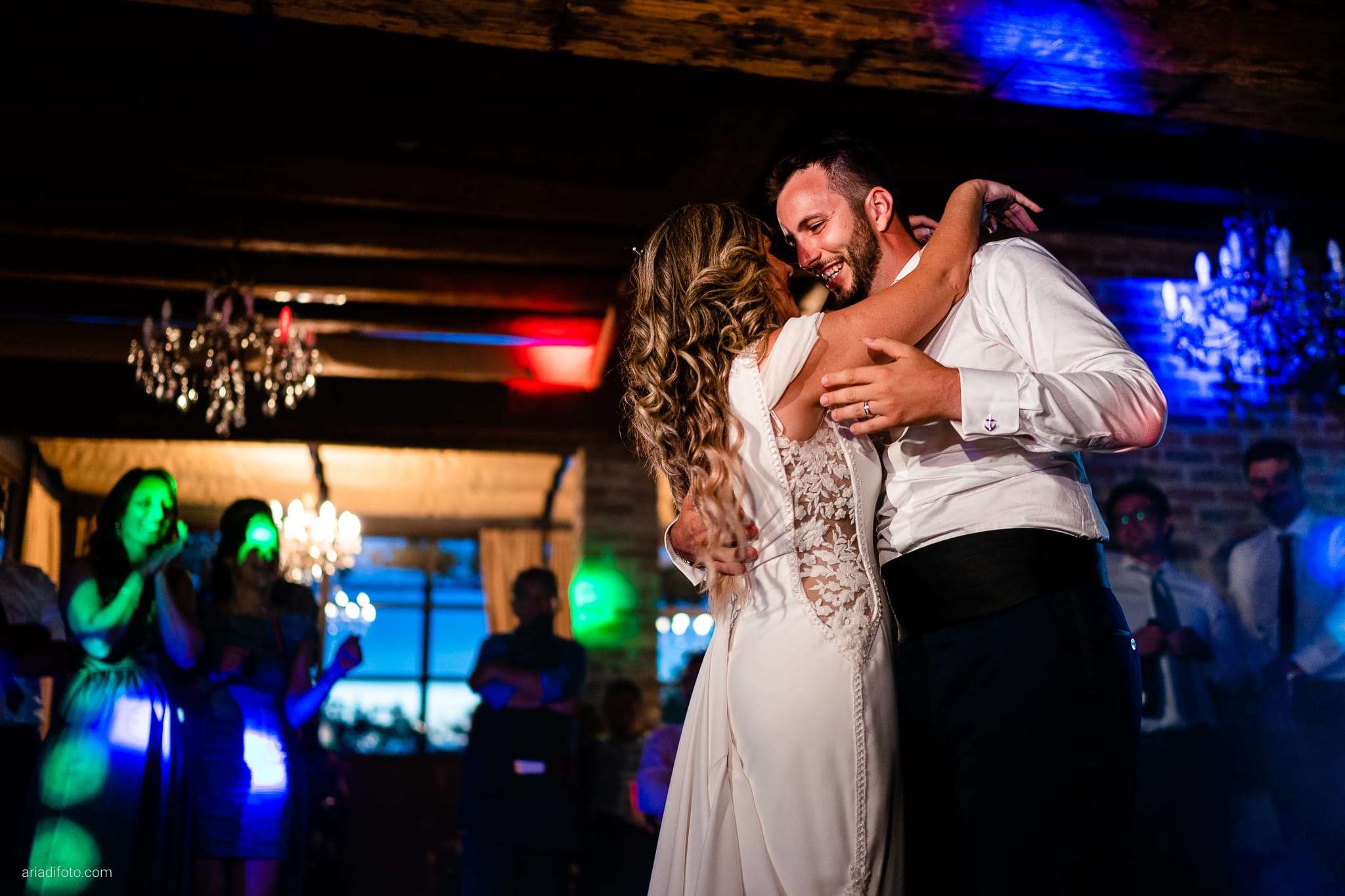 Mariana Nicholas Matrimonio da Sogno a Castelvecchio Sagrado Gorizia ricevimento primo ballo sposi