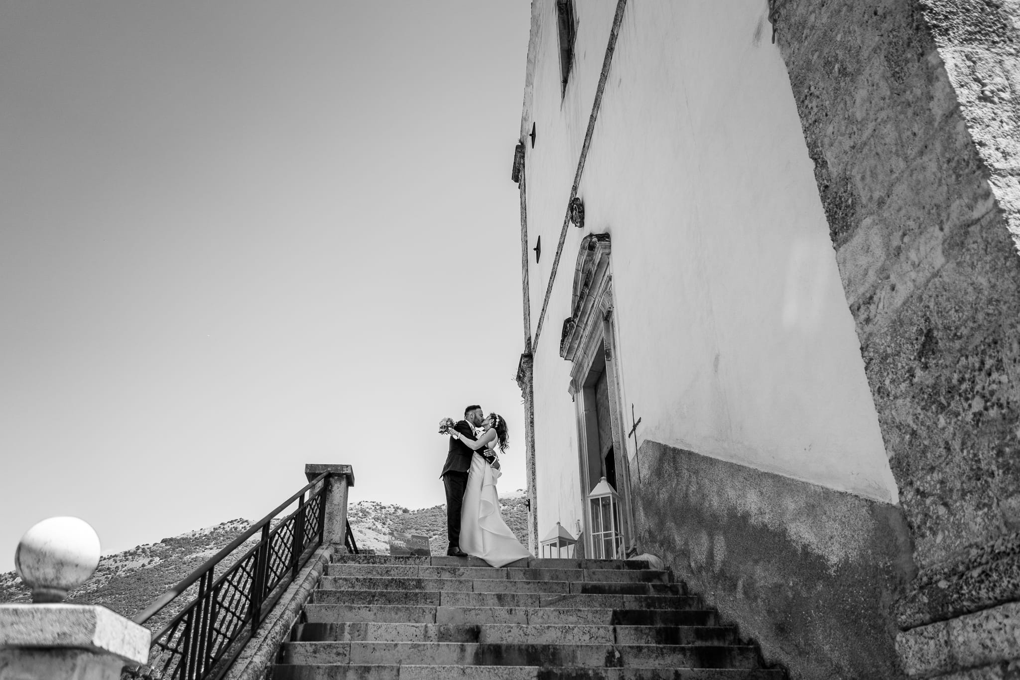 Tania Matteo Matrimonio a Sulmona in Abruzzo cerimonia uscita sposi
