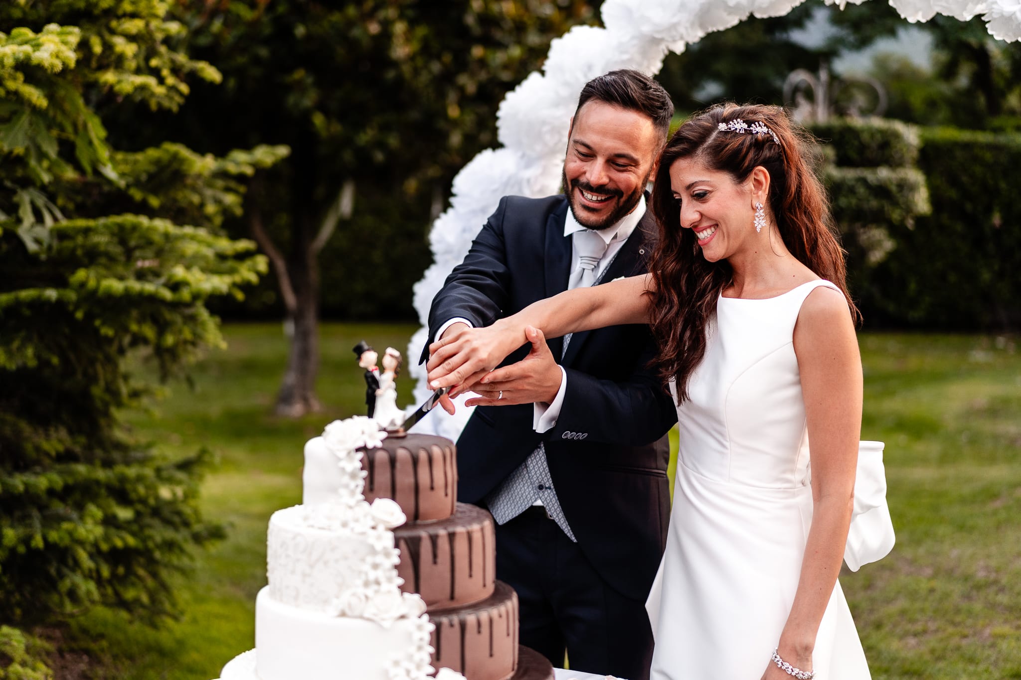 Tania Matteo Matrimonio a Sulmona in Abruzzo ricevimento taglio torta