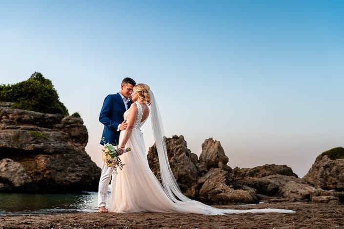 Alice Tommaso Matrimonio spiaggia Grecia Zante Zakynthos ritratti sposi